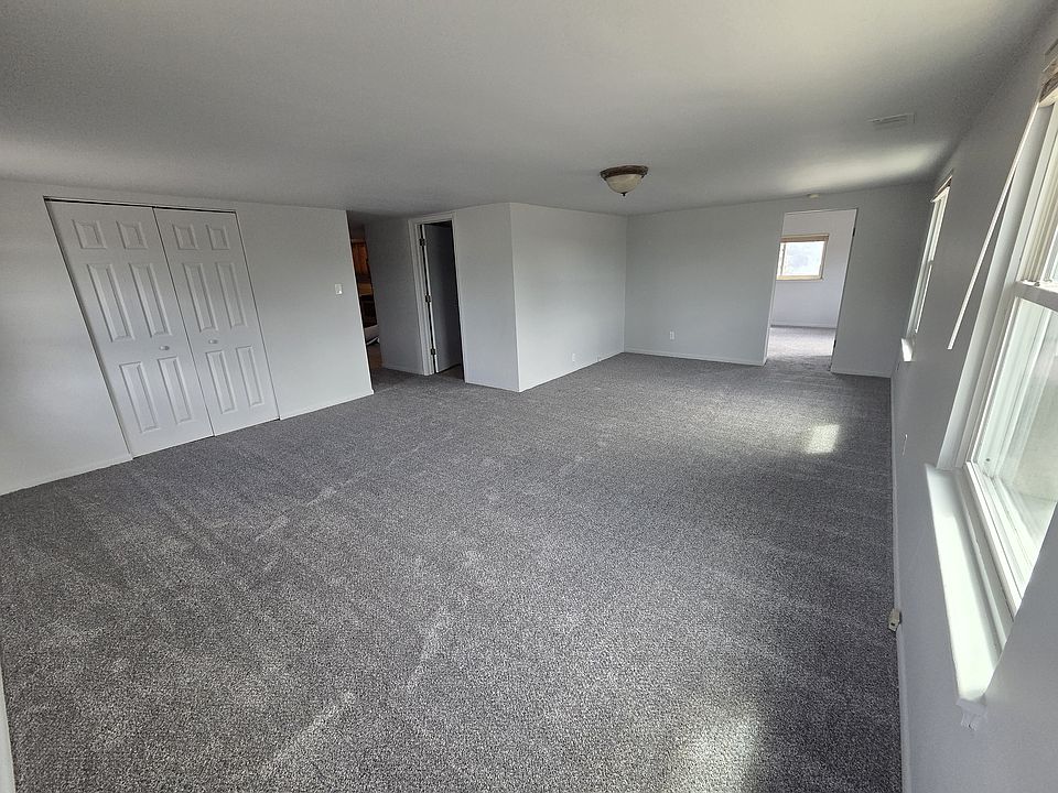 1st image of 2242 N Long Lake Rd #B