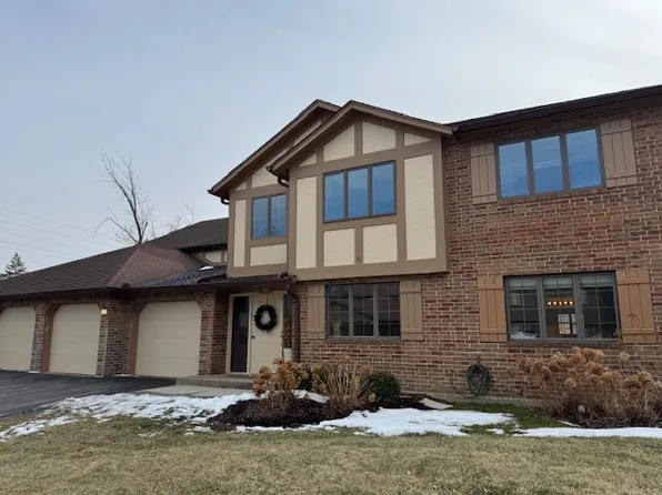 7625 W Arquilla Dr APT 1A, Palos Heights, IL 60463