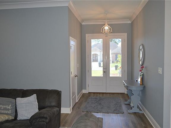 2nd image of 116 Iberia Ln