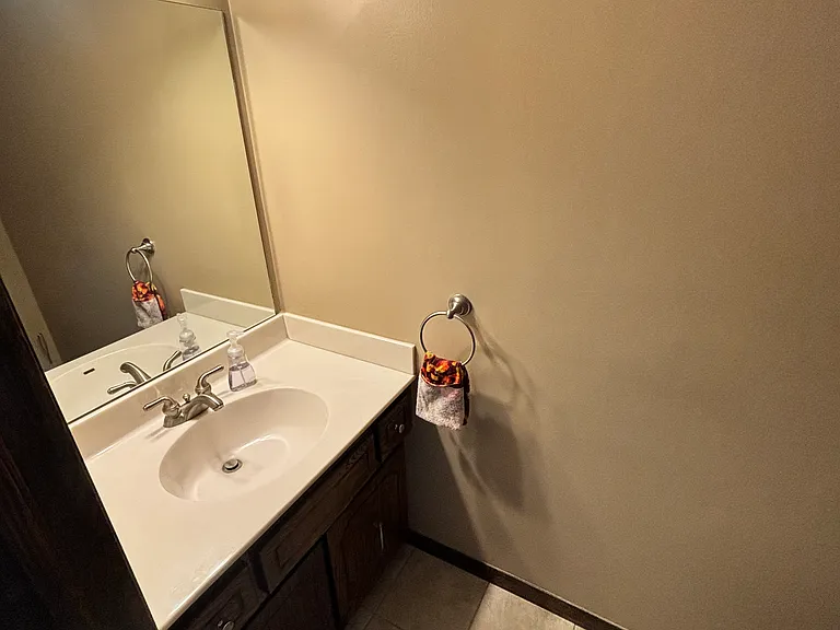 15517 Jones Cir — Photo 4