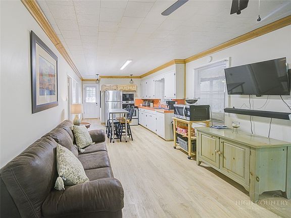 4th image of 1471 Bamboo Road