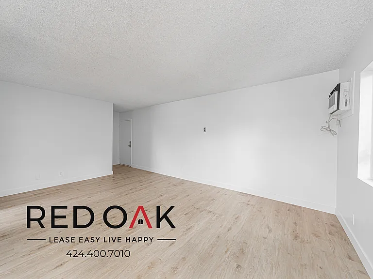 915 Mount Olive Dr #15 — Photo 5