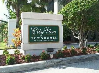 326 City View Dr, Fort Lauderdale, FL 33311