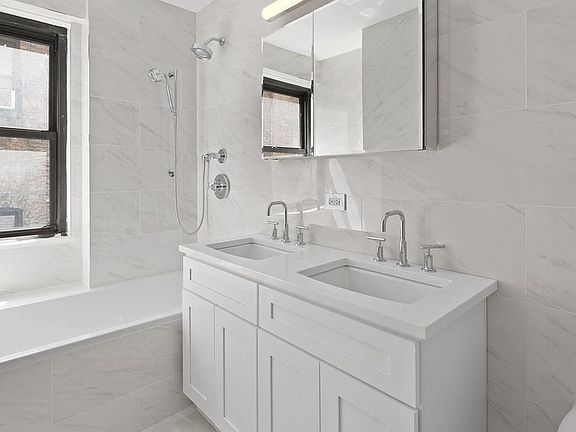 4th image of 160 E 88th St #9CL