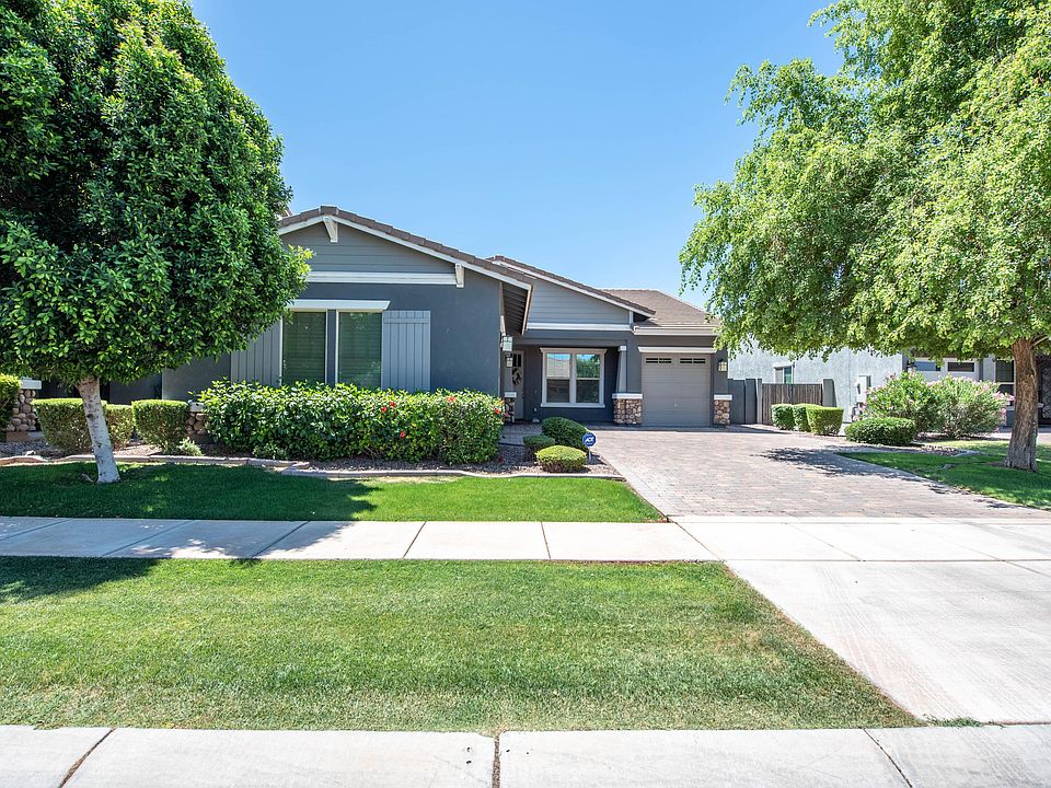 1st image of 4057 E Palo Verde St