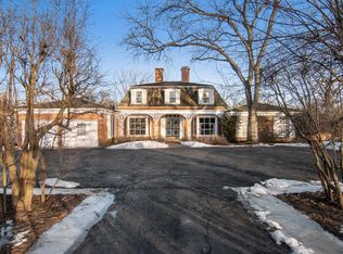 2132 Middlefork Rd, Northfield, IL 60093