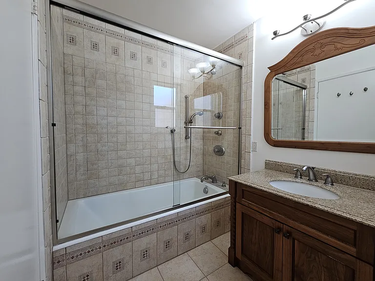 2nd Bathroom