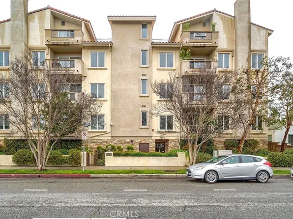 5650 Woodman Ave Unit 202, Van Nuys, CA 91401