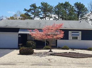 26 Fairfield Rd, Toms River, NJ 08757