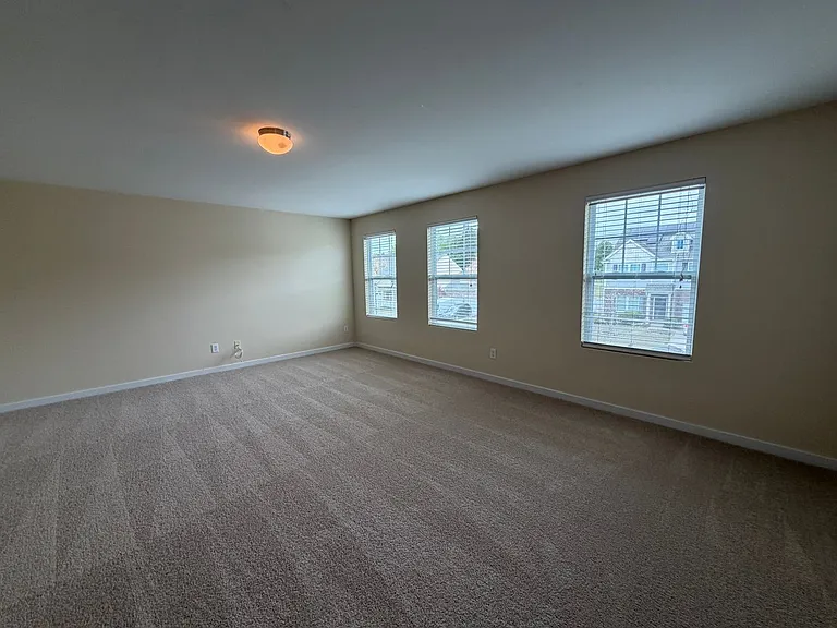 1328 Shaw Ave — Photo 17