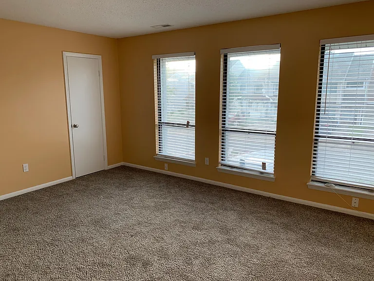 3717 Chimney Creek Dr — Photo 21
