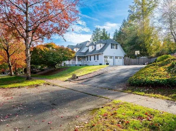 6143 Killarney Dr, Surrey, BC V3S 5W8