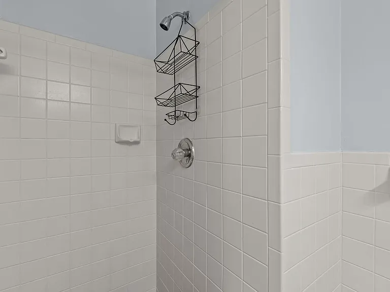 849 Baldwin Ave #2H — Photo 17