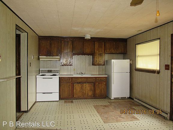 4th image of 1202 1/2 NW Lake Ave APT 1