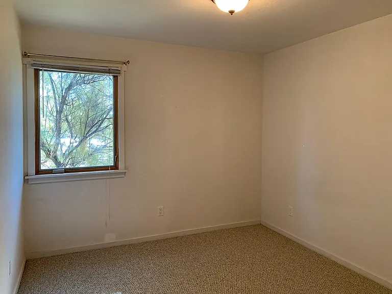 601 W San Mateo Rd #142 — Photo 9