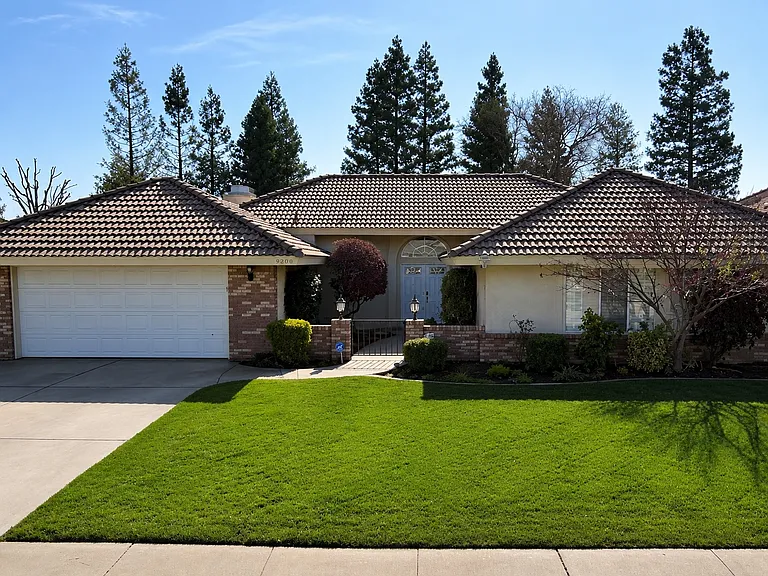Quail Brook Ct — Photo 1