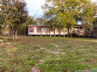 241 Sandy Oaks Dr, Seguin, TX 78155