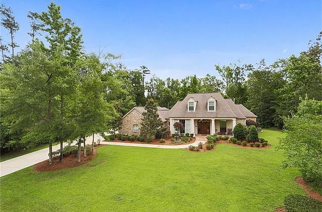 1st image of 310 Tallowwood Dr