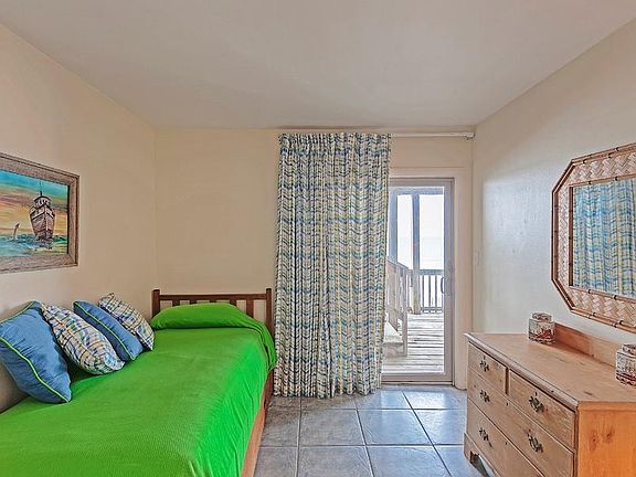 5th image of 1725 Scenic Gulf Dr Unit B