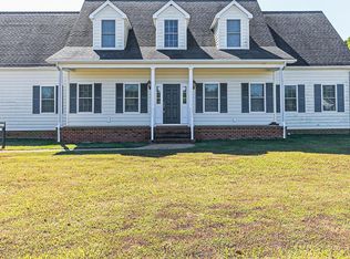 1302 Sycamore Dr #F, Tappahannock, VA 22560