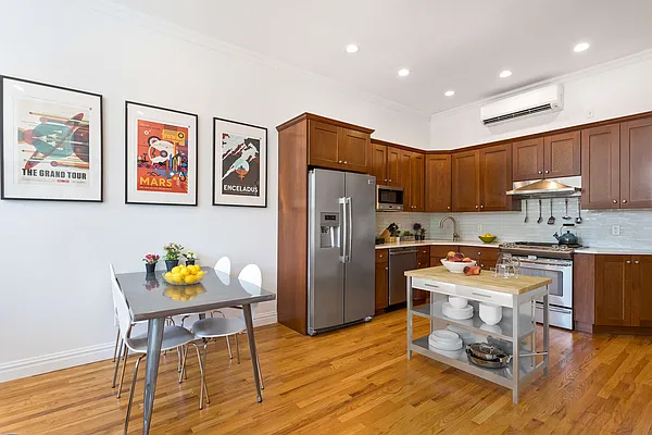 Sold by Compass | media 2