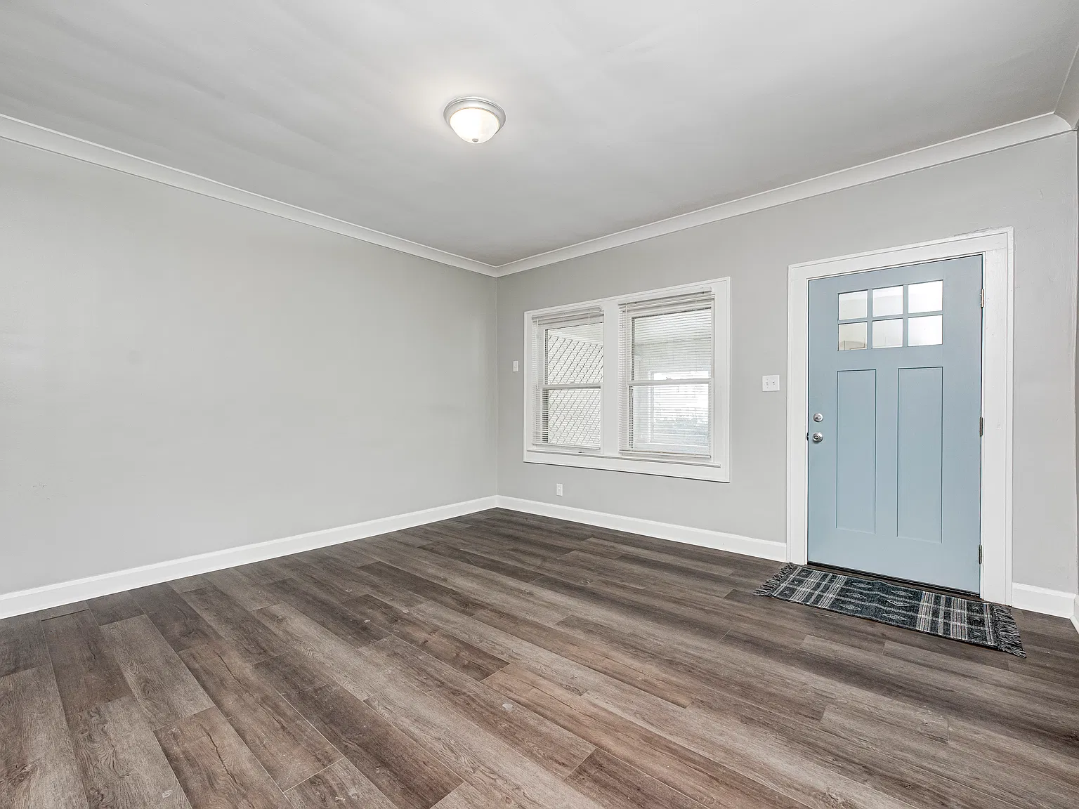1 bed, 900 sqft, $995 — Photo 4