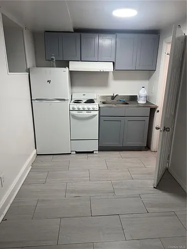 11 Lawrence St #BASEMENT Photo 1