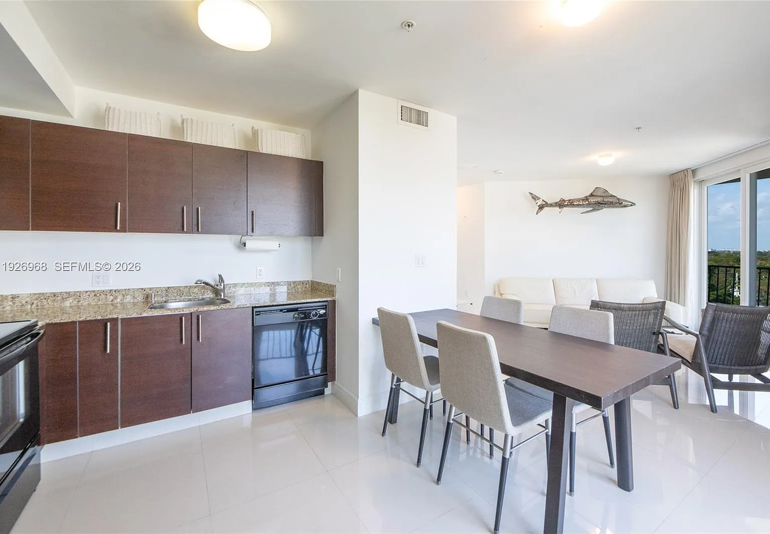 Brickell Way Condo — Photo 4