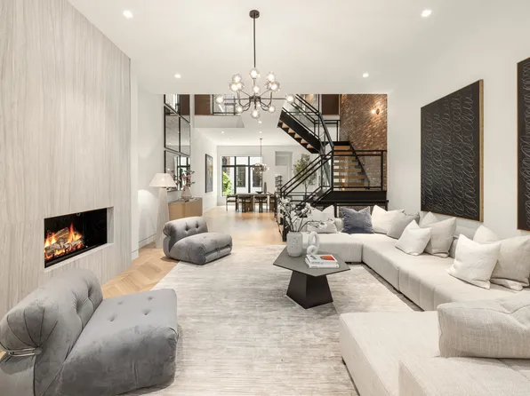 250 West 73rd Street HOUSE image 3 of 38