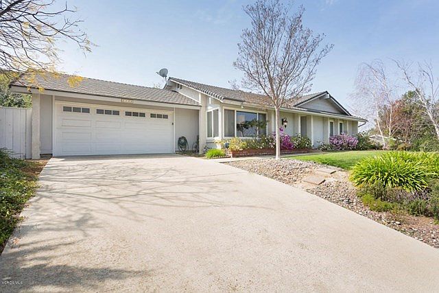 Beautiful Thousand Oaks Home-large-001-4