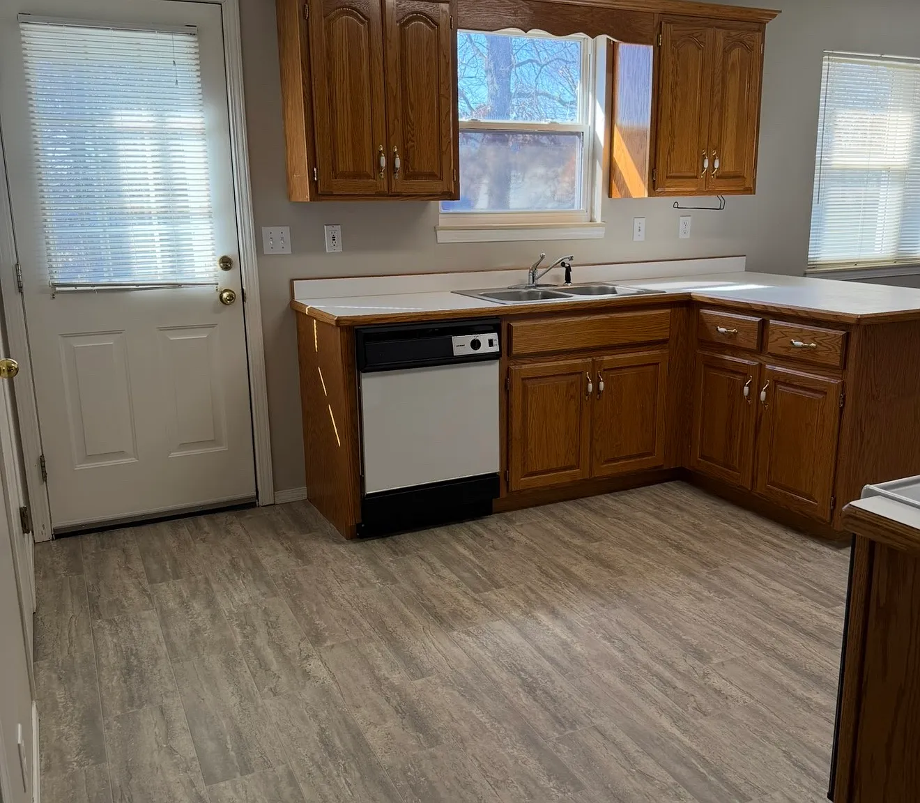3145 Adele Ct — Photo 4