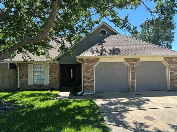 2012 Lafitte Dr, La Place, LA 70068