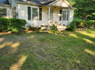 1119 Brookhollow Rd, Efland, NC 27243