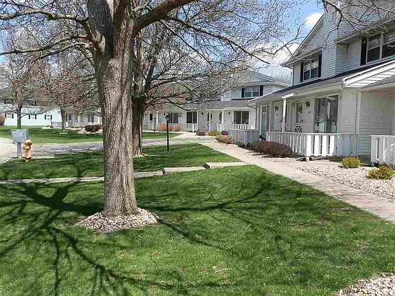 3rd image of 1426 Canyon Dr #4
