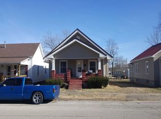 222 S Jackson St, Oakland City, IN 47660