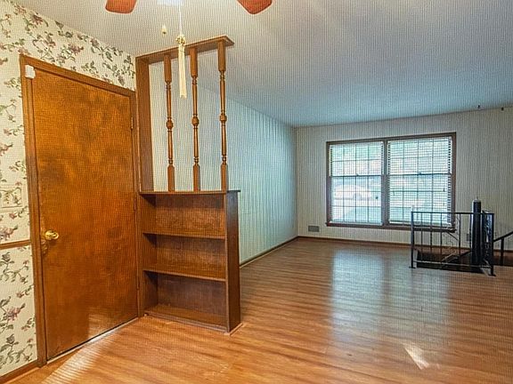 5th image of 3824 S Haden Dr