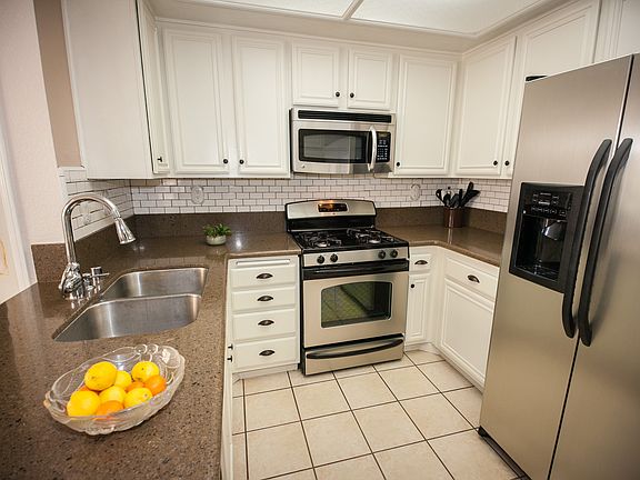5th image of 28968 Willow Creek Ln