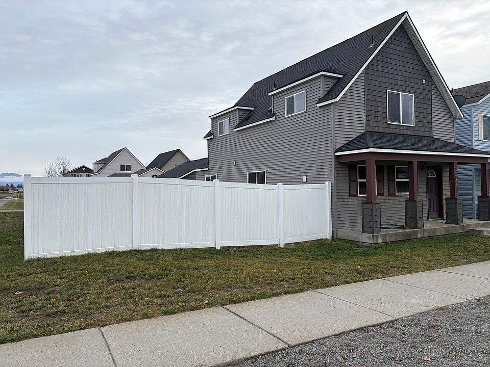 Large fenced in yard
