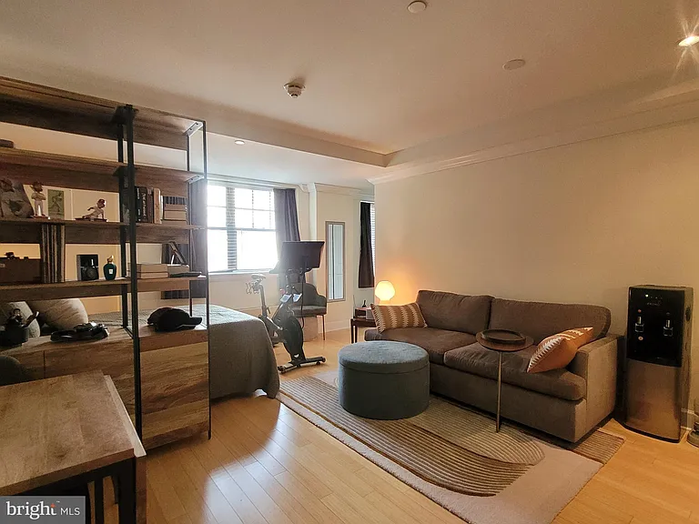 1701 Locust St #15-1917 — Photo 4