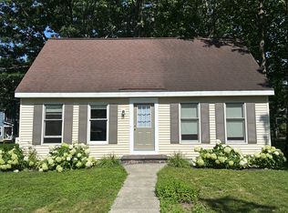 12 Martin Ave, Saratoga Springs, NY 12866