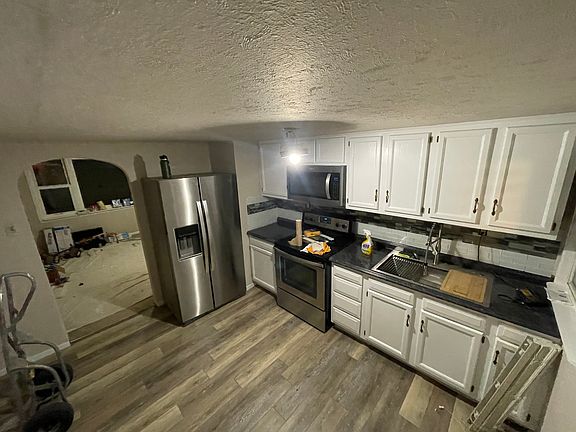 2nd image of 1204 Eaton St