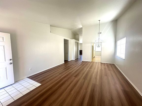 3rd image of 12562 El Dorado Ct