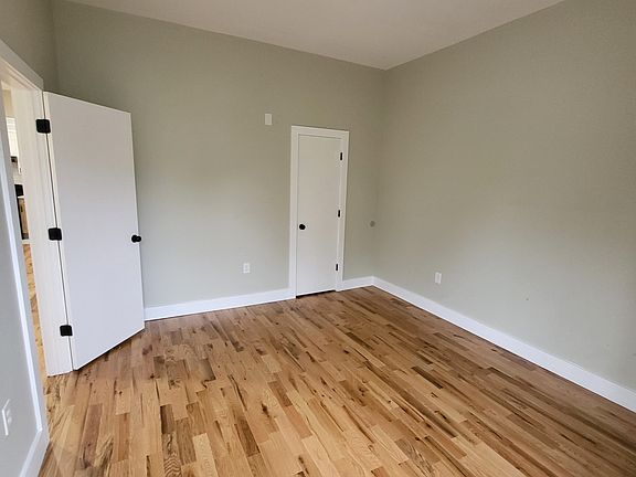 4th image of 332-334 13th Ave #1