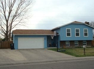 27 Sovereign Cir, Pueblo, CO 81005