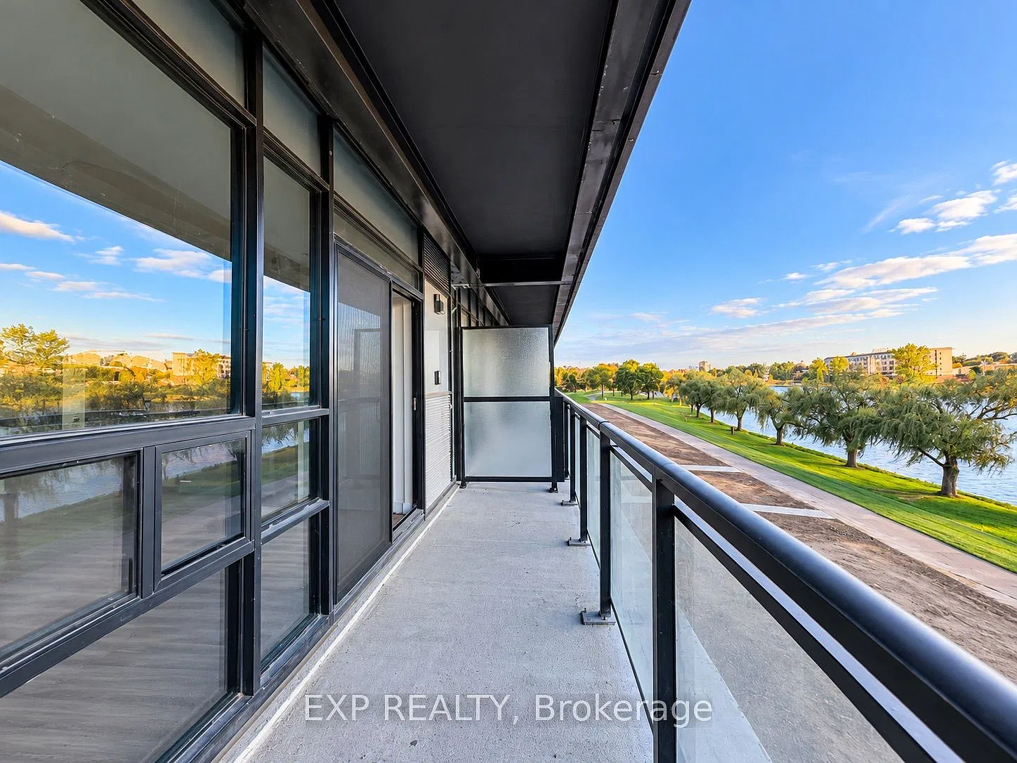 2 bed, $1,650 — Photo 2