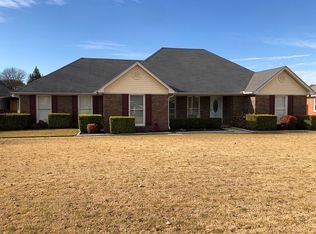 1212 Cedarwood Dr SW, Decatur, AL 35603