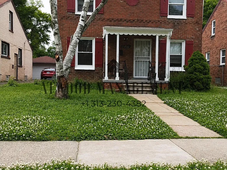 15752 Rutherford St — Photo 6