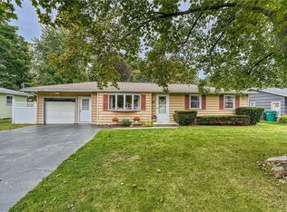 160 Joanne Dr, Rochester, NY 14616