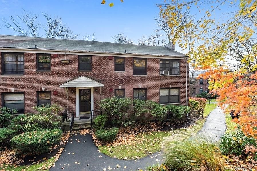 1st image of 50 Rockledge Rd APT 2B