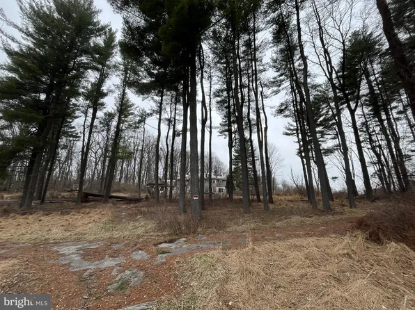 1004 Garrett Mill Rd, Newtown Square, PA 19073